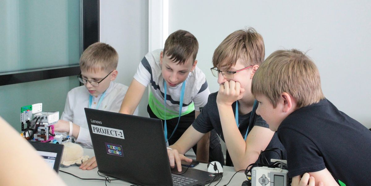 Команда GazStars заняла третье место на Российской робототехнической олимпиаде